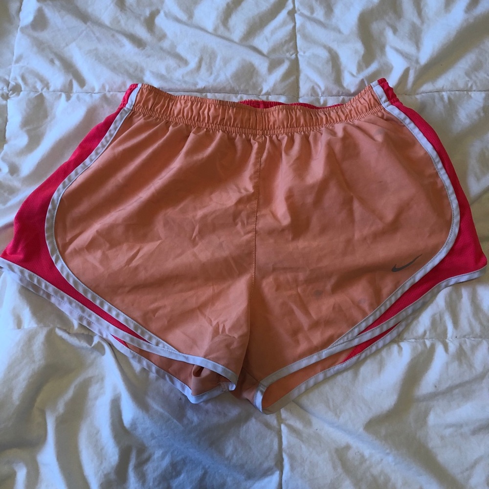 Nike Women’s Dry Tempo Running Shorts